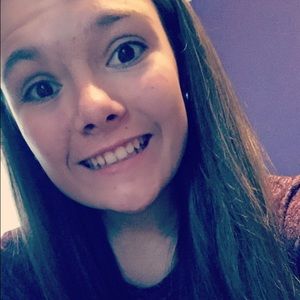 Meet your Posher, Hannah