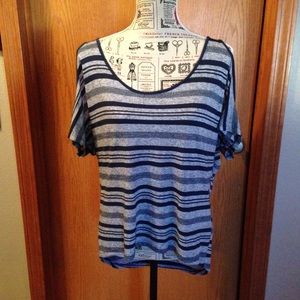 Daytrip cold shoulder top