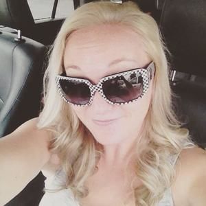 Meet your Posher, Candice