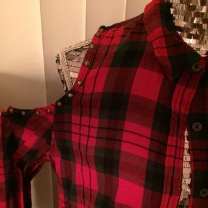 Plaid top