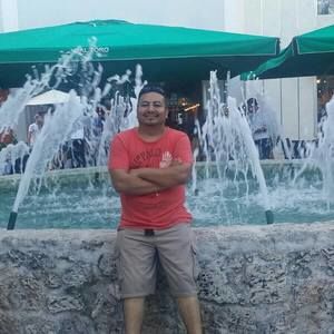 Meet your Posher, Hernandez