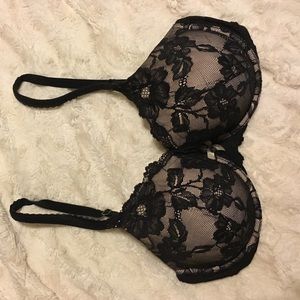 Victoria secret Lacey bra