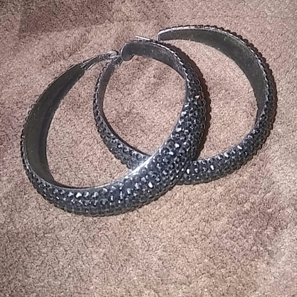Black hoop earings
