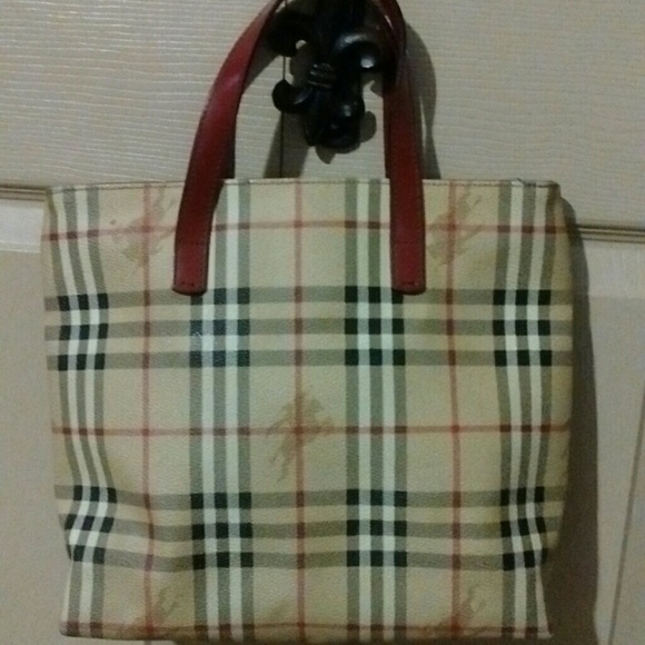 Burberry purse