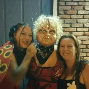 Meet your Posher, Laura