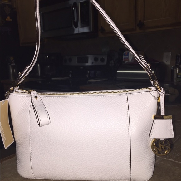 NWT Auth Michael Kors leather med shoulder bag