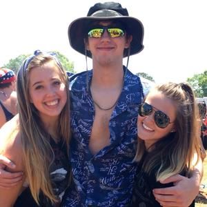 Meet your Posher, MC