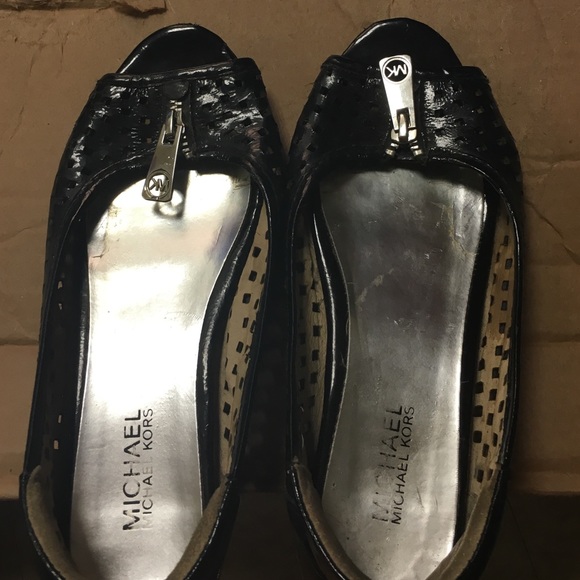 Black Michael Kors flats