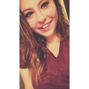 Meet your Posher, Becca