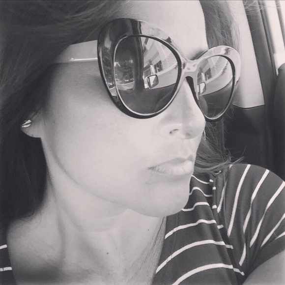 Meet your Posher, Coco - Picture 3 of 8