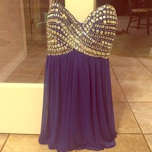 Short blue and sparkly dress