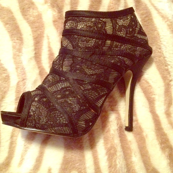 lace heels