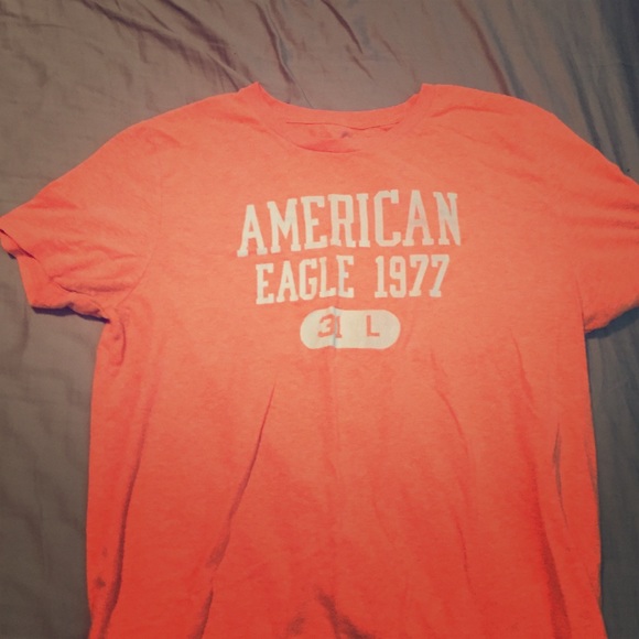 American eagle Orange Graphic tee unisex (M)