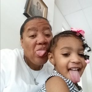 Meet your Posher, Beverly