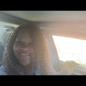 Meet your Posher, Priscilla