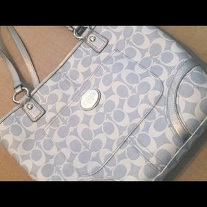Coach authentic handbag