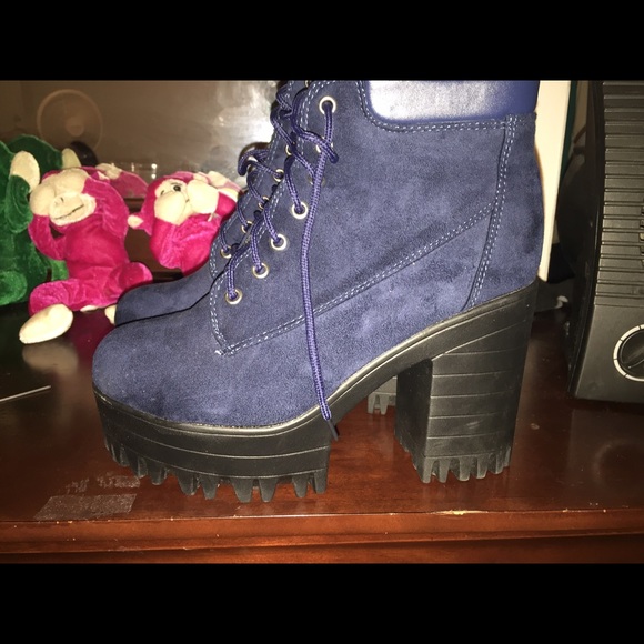 Ankle boots - Picture 3 of 3