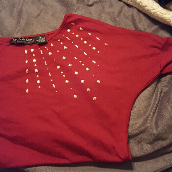 Maternity shirt bundle pants and teo shirts