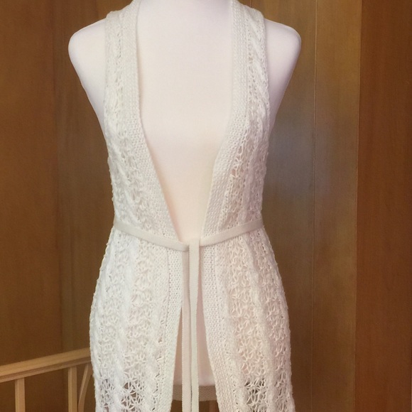 Banana Republic long sweater vest with belt