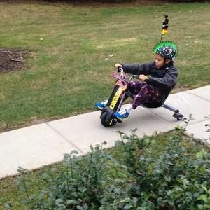 Meet your Posher, Ari