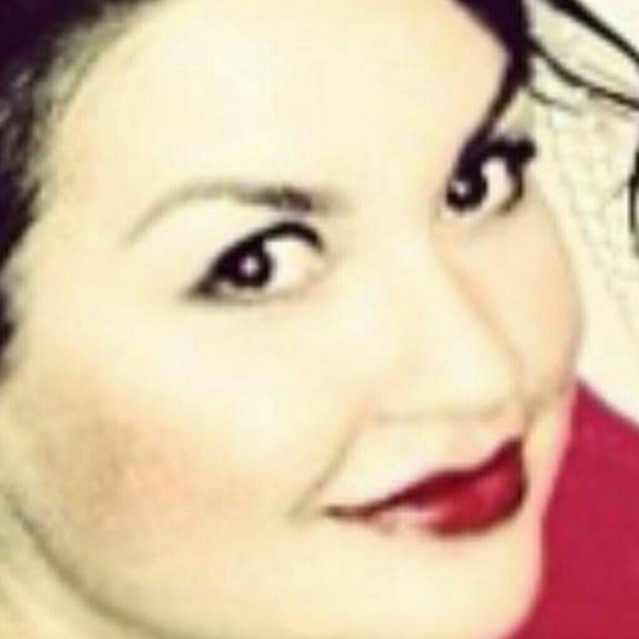 Meet your Posher, Joanna