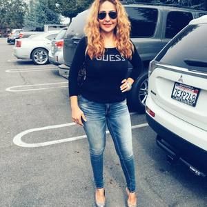 Meet your Posher, Amelia