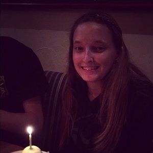 Meet your Posher, Annie