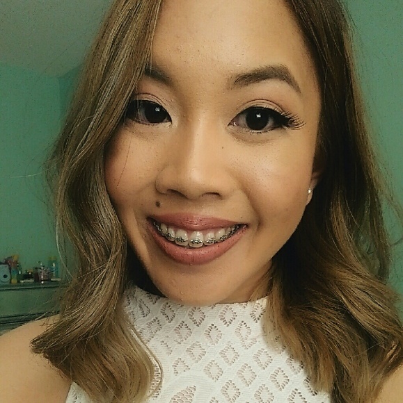 Meet your Posher, Gabrielle - Picture 2 of 4