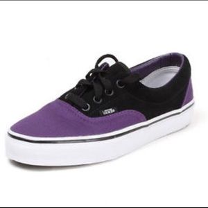 NIB VANS Gothic Grape Black Lace Up Shoes Size 8.5