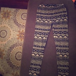 Tribal print leggings