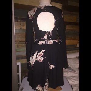 ❌SOLD❌Beautiful version of a little black dress