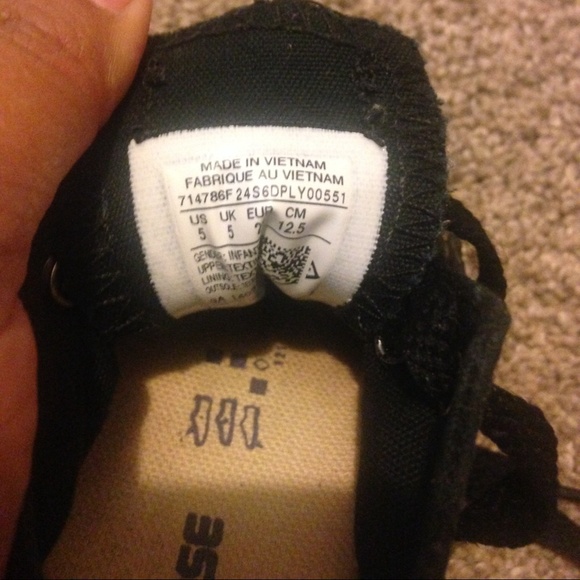 Converse unisex size 5 black - Picture 4 of 4