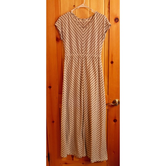 White/Grey Chevron Maxi Dress