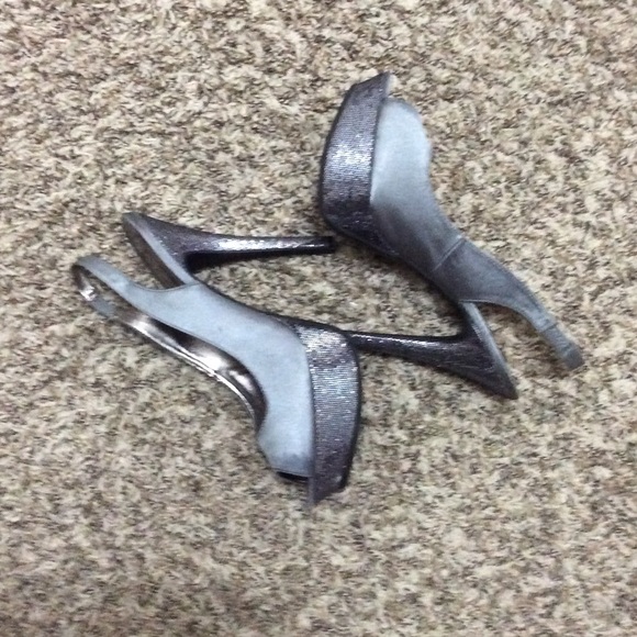 Steve Madden grey-silvery sling backs - Picture 2 of 3