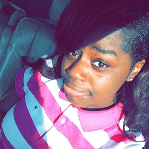 Meet your Posher, Domonique