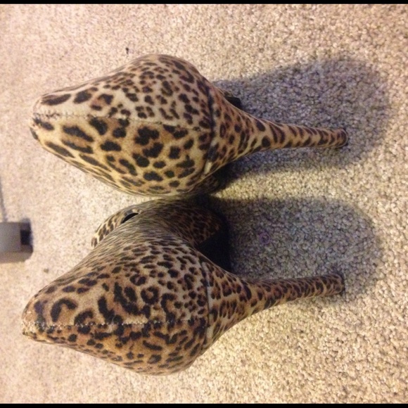 Cheetah pumps - Picture 3 of 4