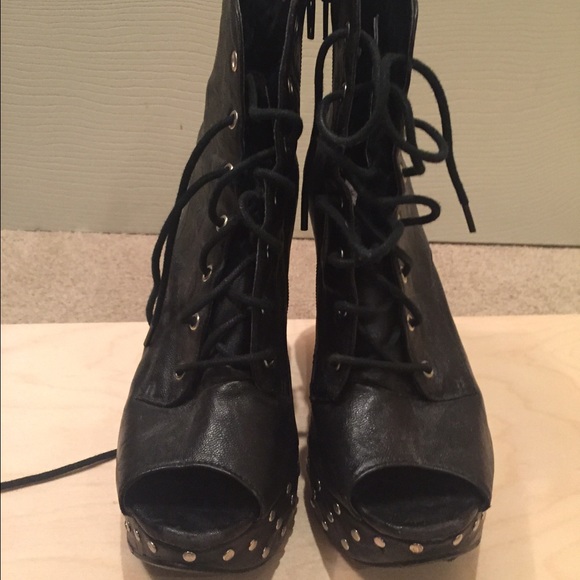 Black booties - Picture 3 of 4