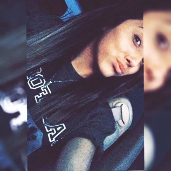 Meet your Posher, Lluvia - Picture 1 of 1