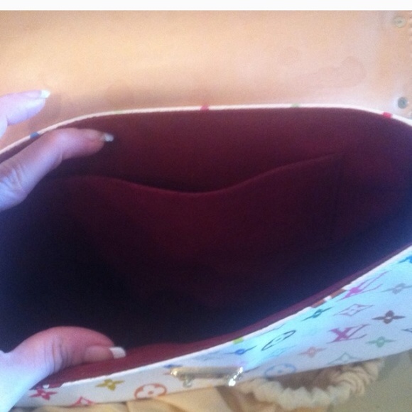 SOLD authentic Louis Vuitton Sologne bag - Picture 3 of 4