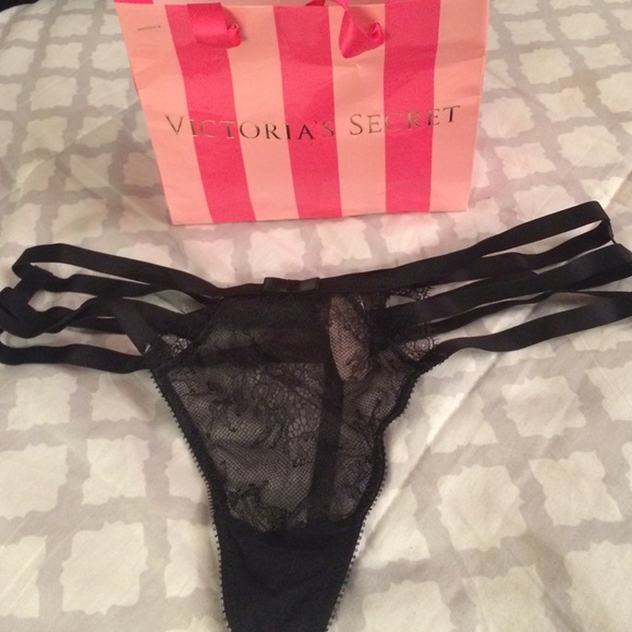 Sexy, black lace vstring panty