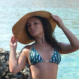 Meet your Posher, Ornela