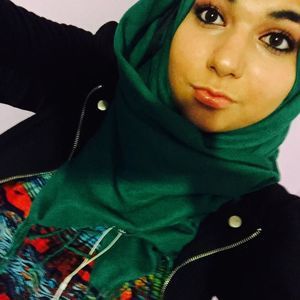 Meet your Posher, Aya