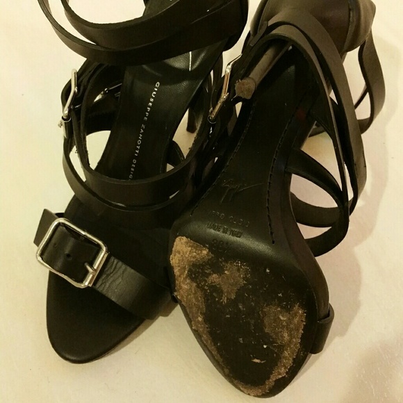 SOLD OUT !! GIUSEPPE ZANOTTI BLACK BUCKLE 8.5 - Picture 4 of 4
