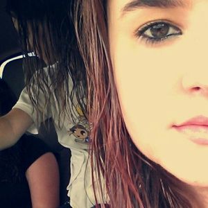 Meet your Posher, Devin