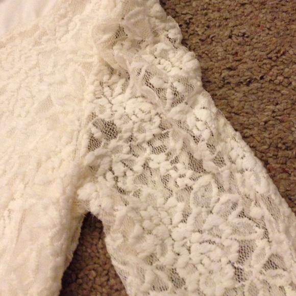 LACE DRESS - Picture 2 of 3