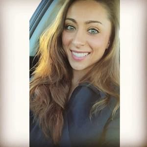 Meet your Posher, Monique