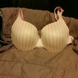 New Victoria's Secret Bra