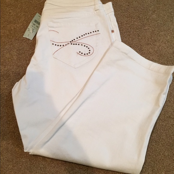 Cache white capris - Picture 1 of 4