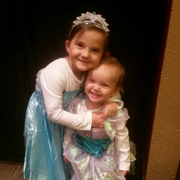 Hello Poshers!! - Picture 2 of 2