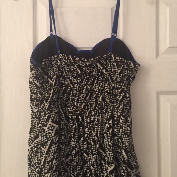 Like new pattern high low dress - Picture 3 of 3